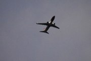 Morten 8 februar 2021 - Stort fly over Høyenhall, blir for sent her også. Men jeg ser at det er Norwegian som kommer klokken 18.17