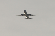 Morten 9 januar 2021 - Emirates over Høyenhall, det kommer et stort fly igjen