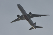 Morten 9 januar 2021 - Emirates over Høyenhall, det er A6-EBM som er en Boeing 777-31H fra 2006