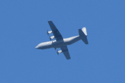 13 juli 2021 - Super Hercules over Høyenhall, det er sikkert samme flyet som fløy over her i går, men Royal Norwegian Air Force Luftforsvaret har fire eller fem Lockheed Martin C-130J-30 Super Hercules, så jeg tar ikke sjansen på å gjette