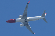 Morten 15 juli 2021 - SE-RPE over Høyenhall, nå kommer dem fra en annen vinkel så da blir det slik. Det er Norwegian Air Sweden AOC som kommer med sin Boeing 737-8JP som er litt over 5 år gammelt