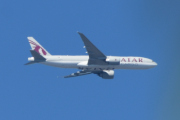 Morten 3 juli 2021 - Qatar Airways Cargo over Høyenhall, dem har 28 fly i flåten sin så jeg tør ikke gjette hvilken dette er