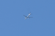 Morten 1 mai 2021 - Stort fly over Høyenhall, klokken er 13.29. At jeg i det hele tatt traff det er helt utrolig. Alt for langt borte