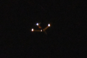 Morten 12 mars 2021 - Stort fly over Høyenhall om kvelden, alt for mørkt