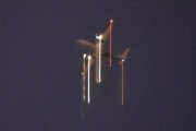 Morten 4 mars 2021 - Stort fly over Høyenhall sent på kvelden, holder du ikke kamera rolig så straffer det seg