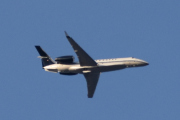 Morten 28 november 2021 - D-AZUR over Høyenhall, piloten legger seg i posisjon, og da blir jeg fortalt at det kan være en Embraer Legacy 650 fra 2016 som Air Hamburg opererer