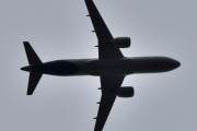 Morten 15 oktober 2021 - SE-ROY over Høyenhall, piloten er god og legger seg i posisjon med sitt fly fra desember 2019 og som heter Yrsa Viking