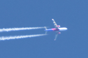 Morten 27 oktober 2021 - Jetfly over Høyenhall, piloten legger seg i posisjon, og da er jeg fornøyd :-)