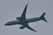 Morten 14 mai 2021 - A7-BHD over Høyenhall, det er et Qatar Airways som kommer med sitt Boeing 787-9 Dreamliner
