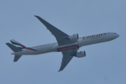 Morten 2 juli 2021 - A6-EGU over Høyenhall, det er Emirates Airlines som kommer med sitt Boeing 777-31H(ER)