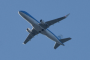 Morten 23 juli 2021 - PH-EXN over Høyenhall, så kan vi skrive at det er KLM Cityhopper som kommer med sitt Embraer ERJ-175STD