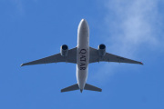 Morten 24 april 2021 - A7-BFK over Høyenhall, det er Qatar Airways Cargo som kommer med sitt Boeing 777-FDZ fra 2016. Nesten 5 år gammelt dette her