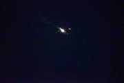Morten 25 juli 2021 - Klokken er 01.00 og vi ser et stort fly og kometen, men jeg fortsetter og konsentrere meg om flyet