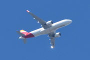 Morten 3 juli 2021 - EC-NER over Høyenhall, det er Iberia Airlines som kommer med sin  Airbus A320-251N fra 2019 og heter Barajas