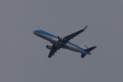 Morten 7 august 2021 - KLM over Høyenhall, han ligger for høyt nå som det er dårlig vær