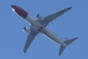 Morten 20 april 2022 - LN-NGZ over Høyenhall, det er Norwegian Air Shuttle AOC som kommer med sin Boeing 737-8JP