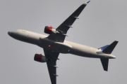 Morten 22 april 2022 - EI-SIA over Høyenhall, det er SAS Connect som kommer med sin Airbus A320-251N som er over 4 år gammel og heter Ulv Viking