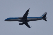 Morten 8 april 2022 - KLM Cityhopper over Høyenhall