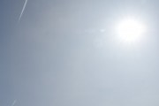 Morten 24 mars 2022 - To jetfly over Høyenhall, men vi fikk med solen