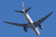 Morten 3 mars 2022 - A7-BFZ over Høyenhall, det er Qatar Airways som kommer med sitt Boeing 777-F som er under ett år gammelt