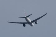 Morten 17 september 2022 - Qatar Airways Cargo over Ekeberg, den er på vei til Høyenhall