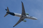 Morten 18 oktober 2022 - LN-FGH over Høyenhall, det er Flyr som kommer med sin Boeing 737 MAX 8 som er over ett år gammelt
