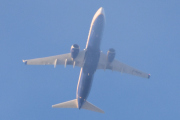 Morten 20 januar 2023 - Jeg tror det er G-RUKH som kommer over Høyenhall, da er det Ryanair UK som kommer med sin Boeing 737-8AS som er over 16 år gammelt