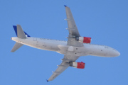Morten 23 februar 2023 - OY-KAP over Høyenhall, det er SAS Scandinavian Airlines som kommer med sin Airbus A320-232 som er 16 år gammelt og heter Viglek Viking