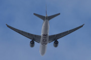 Morten 25 mars 2023 - A7-BFI over Høyenhall, det er Qatar Airways Cargo som kommer med sin Boeing 777-FDZ som er over 7 år gammelt