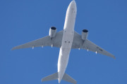 Morten 28 februar 2023 - ET-AWE over Høyenhall, det er Ethiopian Airlines som kommer med sin Boeing 777-F som er 4 år gammelt