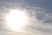 Morten 28 februar 2023 - Jetfly og sola over Høyenhall, lenger kunne jeg ikke vente