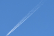 Morten 28 mars 2023 - Jetfly over Høyenhall, det kan bli fint vær i dag