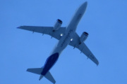 Morten 14 desember 2022 - EI-SIP over Høyenhall, det er SAS Connect som kommer med sin Airbus A320-251N som er 4 måneder gammel og heter Agnar Viking