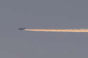Morten 27 februar 2022 - Jetfly og Norwegian over Høyenhall