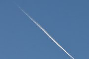Morten 14 januar 2022 - Tredje jetflyet over Høyenhall, du er helt sikkert for langt unna