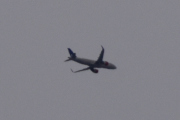 Morten 18 januar 2022 - Stort fly og helikopter over Høyenhall, jeg tror det er SAS som flyr her