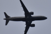 Morten 21 januar 2022 - D-AINE over Høyenhall, piloten legger seg i posisjon før det flyr videre