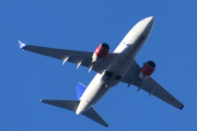 Morten 30 januar 2022 - LN-RRA over Høyenhall, det er SAS Scandinavian Airlines som kommer med sitt Boeing 737-700 som er over 14 år gammelt
