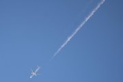 Morten 5 januar 2022 - Tredje jetflyet over Høyenhall, dette tror jeg er nærme nok