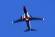 Morten 10 juli 2022 - Norwegian over Høyenhall på natten, så Roger og Amanda kan like godt sitte i dette flyet