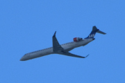 Morten 10 juli 2022 - SAS over Høyenhall, klokken er 11.46. Litt for langt unna, men det er en Bombardier CRJ-900LR