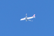 Morten 7 juli 2022 - Swiss International Air Lines over Høyenhall
