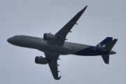 Morten 8 juli 2022 - EI-SIK over Høyenhall, hvis jeg har rett så er dette en Airbus A320neo som er to måneder gammel og heter Karin Viking