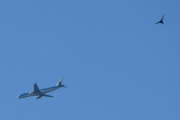 Morten 14 juni 2022 - KLM over Høyenhall, jeg håper ikke passasjerene så den store fuglen :-)