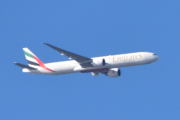Morten 18 mars 2022 - Emirates Airlines over Høyenhall, du var litt for langt unna