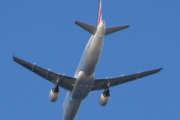 Morten 3 mars 2022 - F-GKXU over Høyenhall, det er Air France som kommer med sitt Airbus A320-214 som er over 12 år gammelt