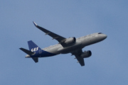 Morten 30 oktober 2022 - SAS Scandinavian Airlines over Høyenhall. Kan det være SE-ROL som er over 2 år gammelt og heter Rollo Viking?