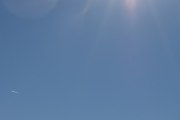 Morten 20 september 2022 - Jetfly over Høyenhall, vi har solen oppe til høyre og nede til høyre ser du et småfly