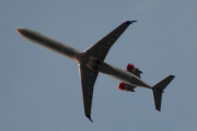Morten 19 september 2022 - Stort fly over Høyenhall, det er så tidlig på morgenen at jeg bare gjetter Bombardier CRJ-900