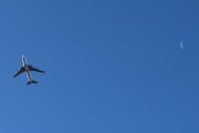 Morten 20 september 2022 - 4X-ICA over Høyenhall, når du flyr over Høyenhall må du vite hvor månen er